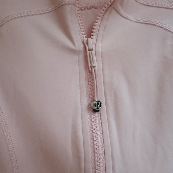 Lululemon Strawberry Milkshake Define Jacket Size 6 EUC Nulu - Picture 5 of 5